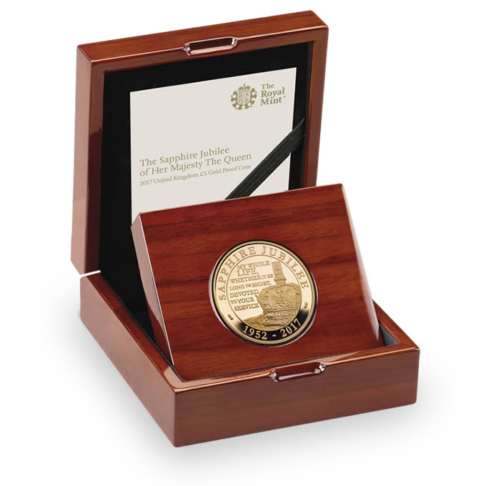 2017 Queen Elizabeth II Sapphire Jubilee £5 Crown Gold Proof