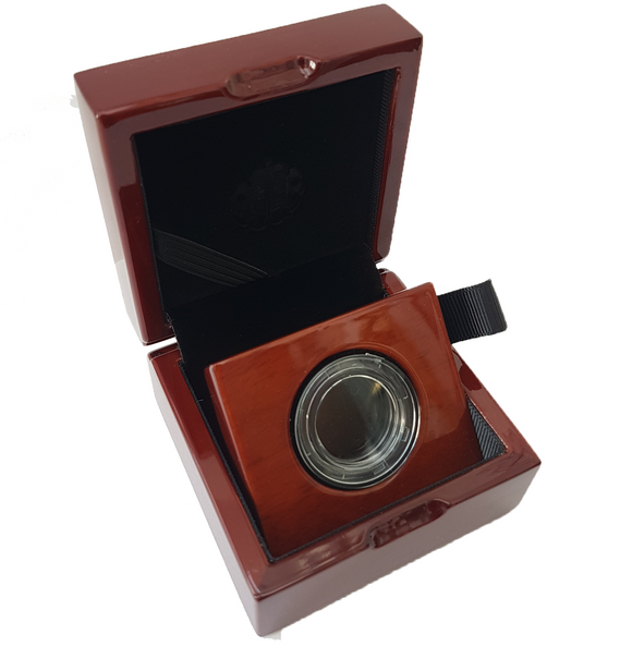 Royal Mint Luxury Wooden Case with Screw Type Capsule for Sovereign